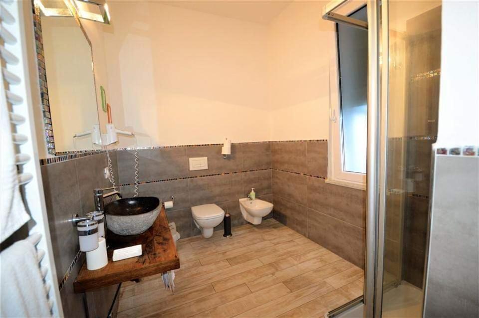 La Spezia Holidays' Rooms Exterior foto