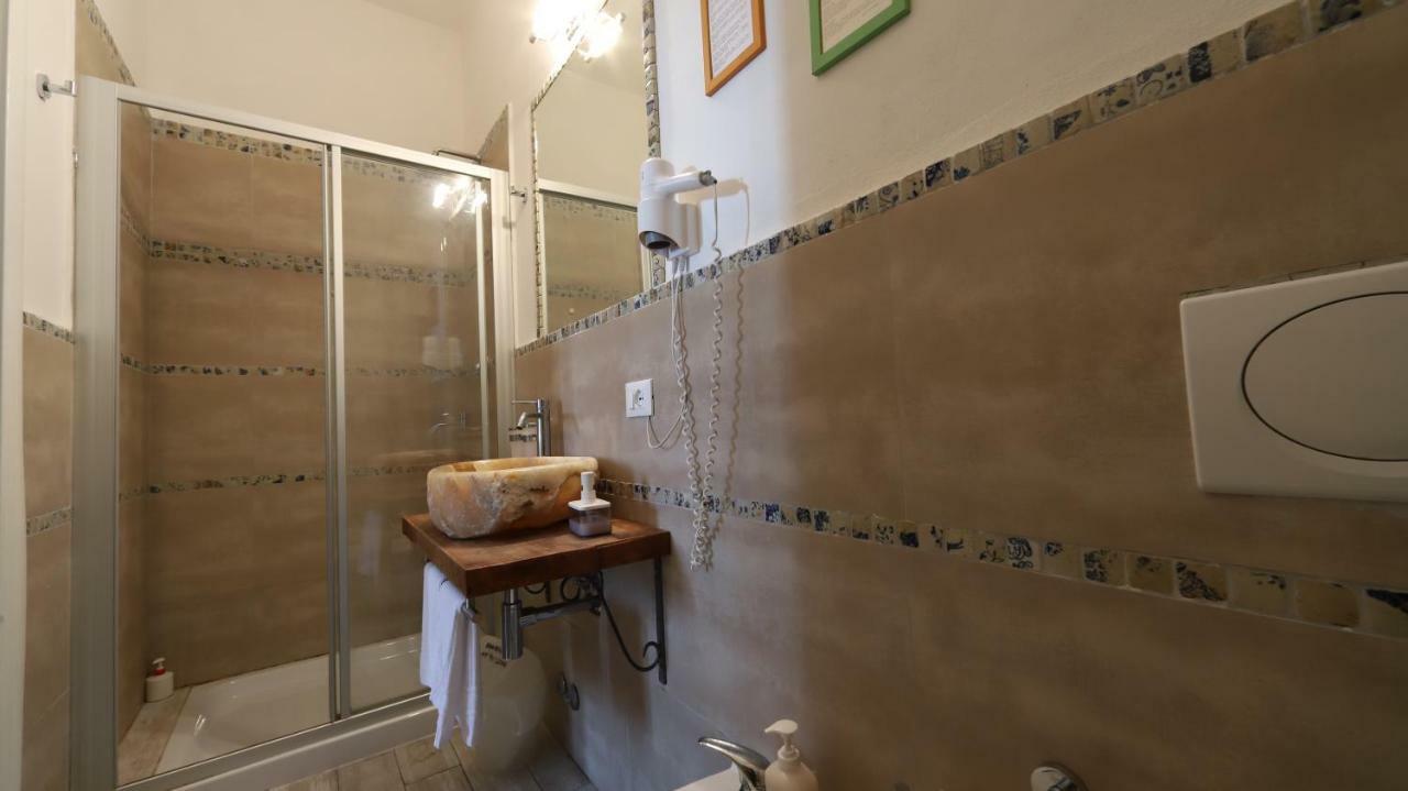 La Spezia Holidays' Rooms Exterior foto